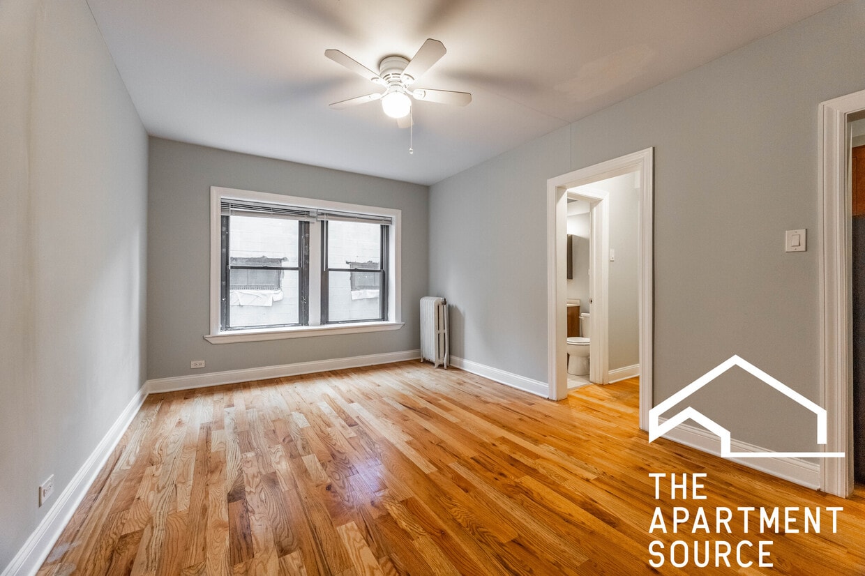 Foto principal - 1160 N Dearborn St