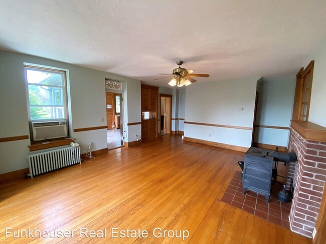 Building Photo - 4 br, 2.5 bath House - 1301 Mt. Clinton Pike