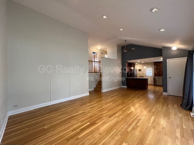 Foto del edificio - 8931 N Merrill St