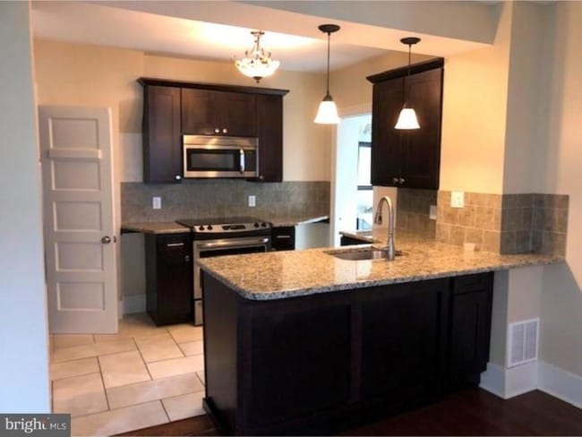 Building Photo - 4 bedroom in West Reading PA 19611