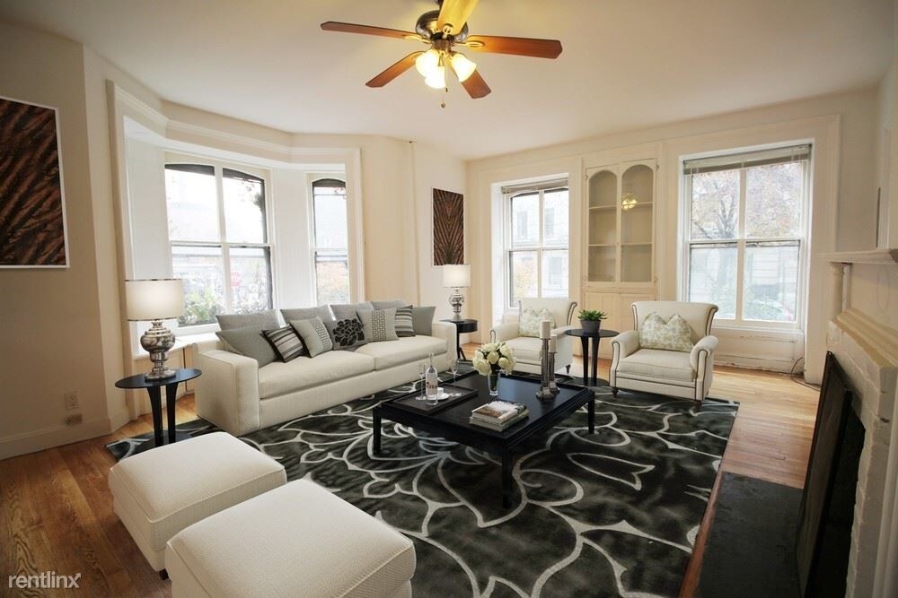 Foto principal - 128 E 10th St