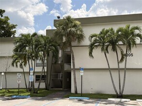 Building Photo - 4205 N University Dr