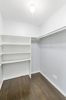 Building Photo - 6021 N Winthrop Ave