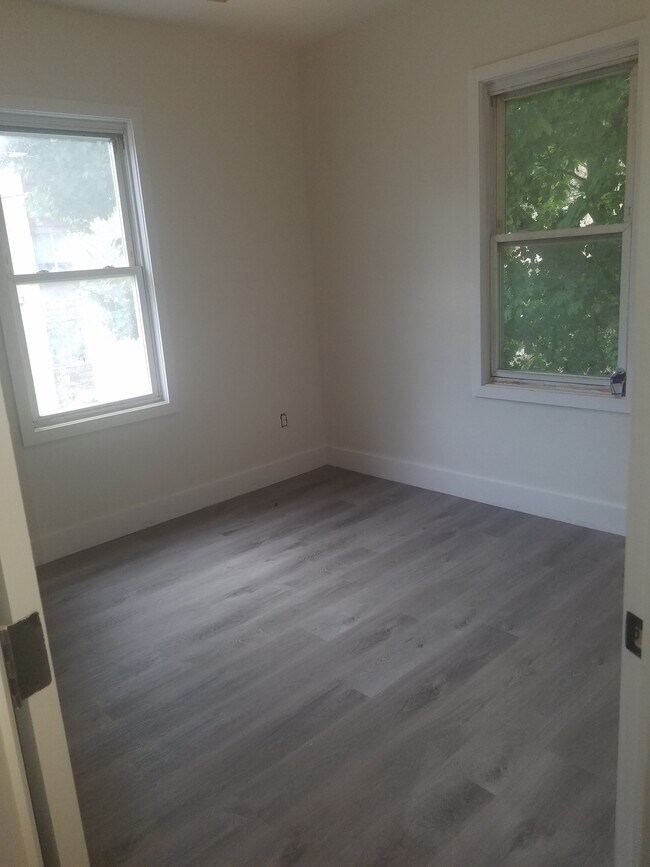 Dormitorio - 193 Seymour Ave