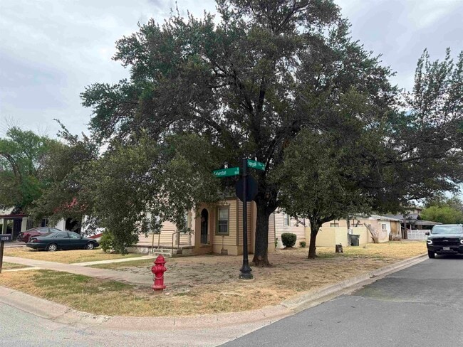 Building Photo - 1801 Galveston St