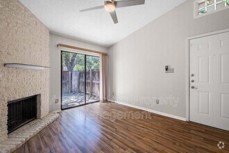 Building Photo - 3815 Menchaca Rd