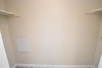 Building Photo - 220 Westward Ave