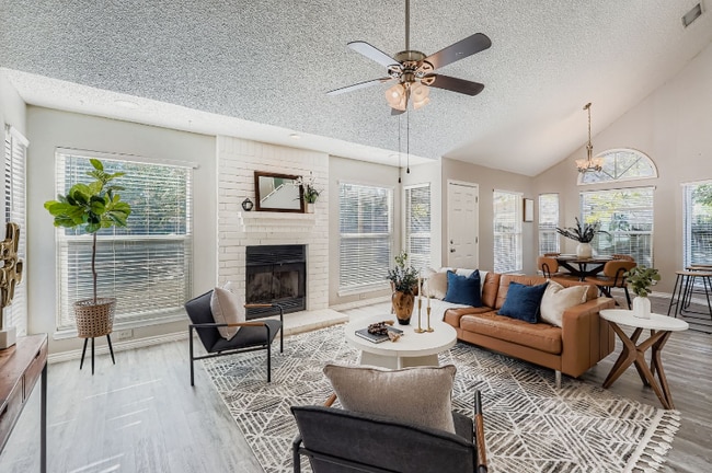 Building Photo - 8403 Mt Shasta Cove