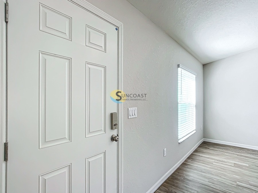 Foto principal - 6140 E Calico Ln