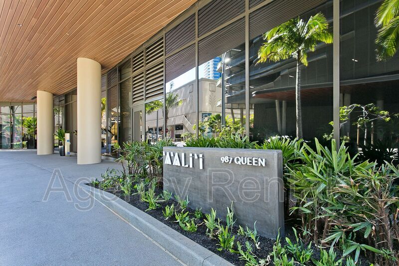 Foto principal - 987 Queen St
