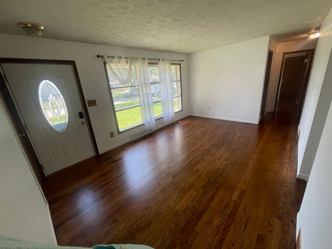 Building Photo - 31524 Hazelwood St