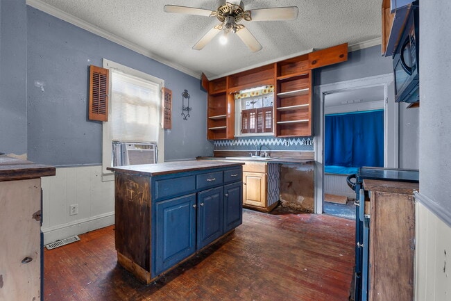 Building Photo - 27 N Hanover St