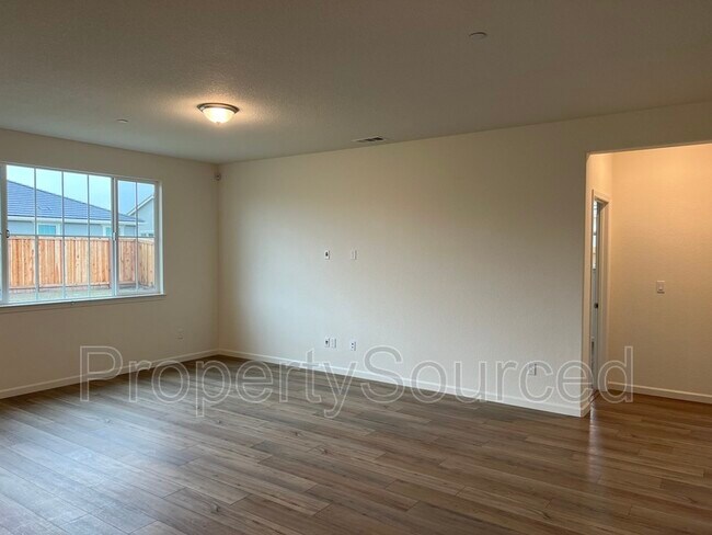 Foto del edificio - 454 Telegraph St