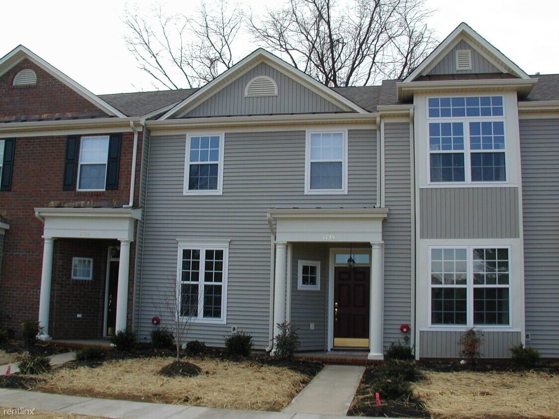 Primary Photo - 2 br, 2.5 bath House - 1135 Somer Chase Court