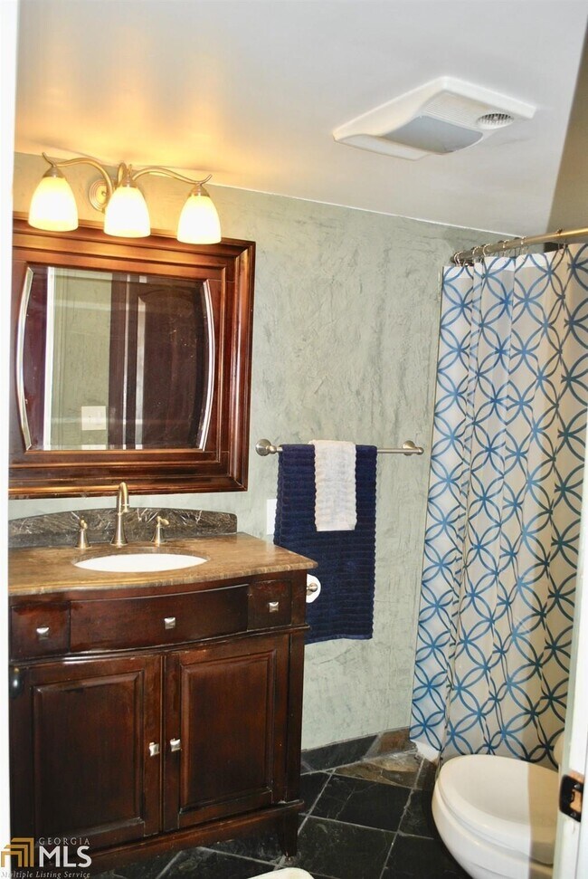 Foto del edificio - 5077 Austell Powder Springs Rd SW