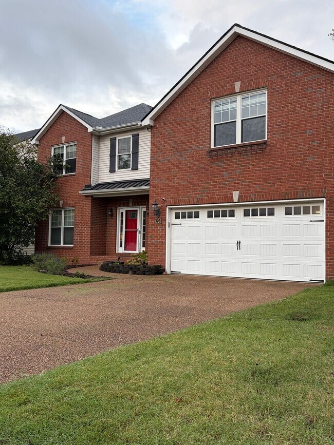 Building Photo - 4 Bedroom! Walk to Jim Warren Park, Frankl...