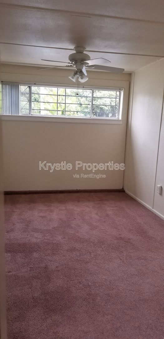 Building Photo - 503 Hichborn St