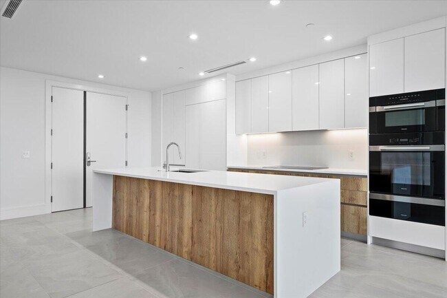 Foto del edificio - 220 Lake Shore Dr