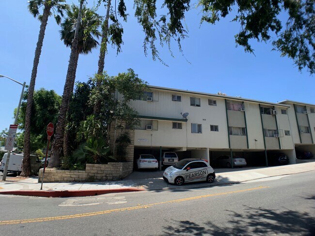 Building Photo - 8203 Norton Ave