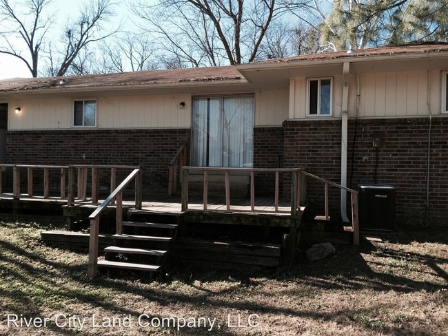 3152 Sycamore View Rd, Memphis, TN 38134 3152 Sycamore View Rd, Memphis, TN 38134