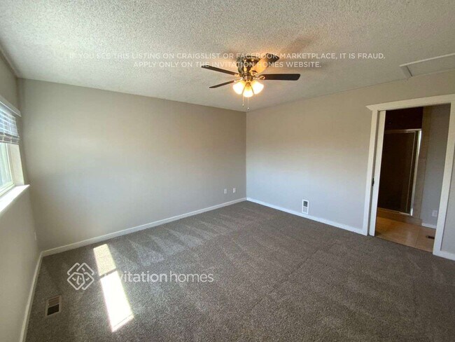Foto del edificio - 5631 W 71st Cir