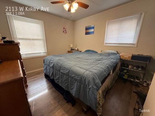 Building Photo - 2113 W Kirby Ave