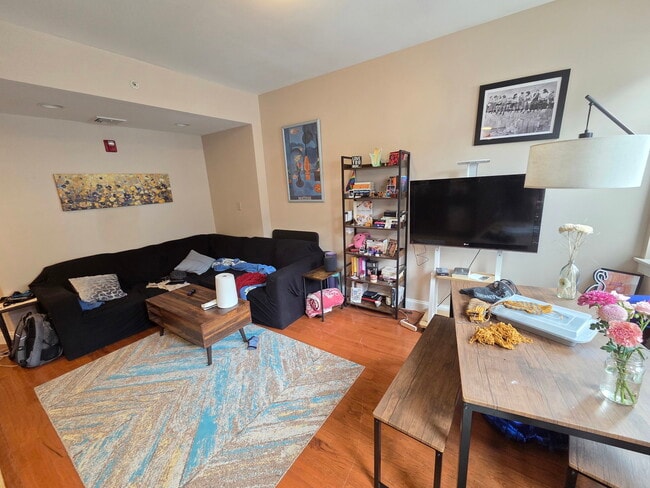 Photo - 75 Hancock St Apartment