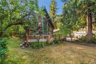 Building Photo - 16112 Jordan Way
