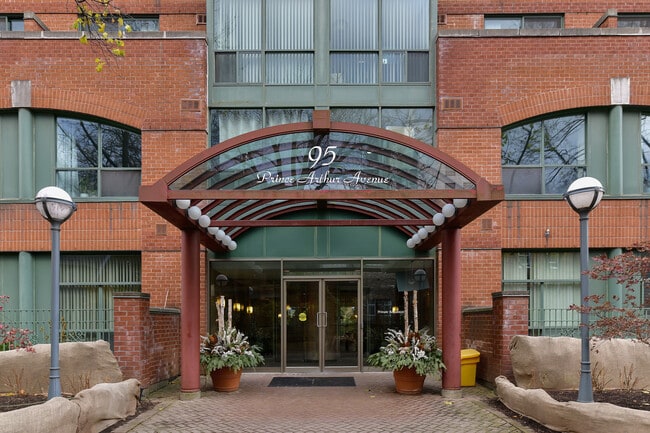 Building Photo - 95 Prince Arthur Ave