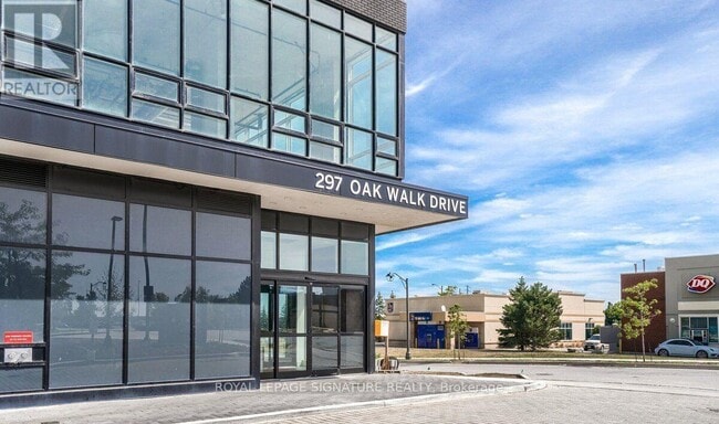 Building Photo - 297 Oak Walk Dr