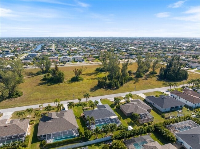 Foto del edificio - 4516 SW 21st Pl