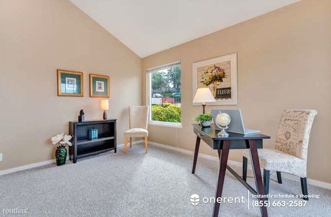 Foto del edificio - 24705 Garwood Glen Dr