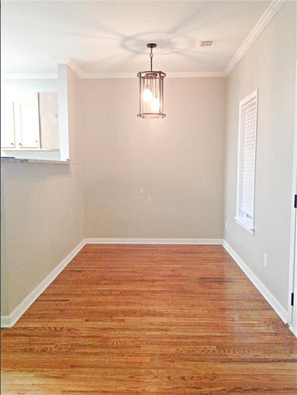 Foto del edificio - 218 Barfield Ave SW