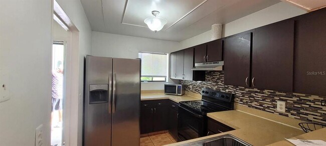 Foto del edificio - 38 St Andrews Ct