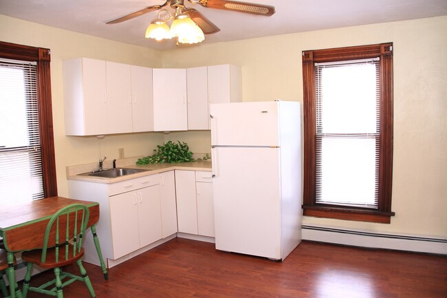 Fully stocked kitchen - 2706 Buffalo Rd