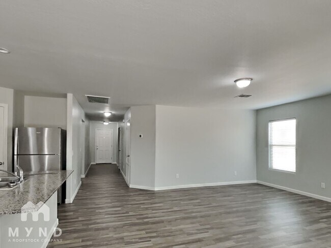 Foto del edificio - 2355 Oakmont Ln