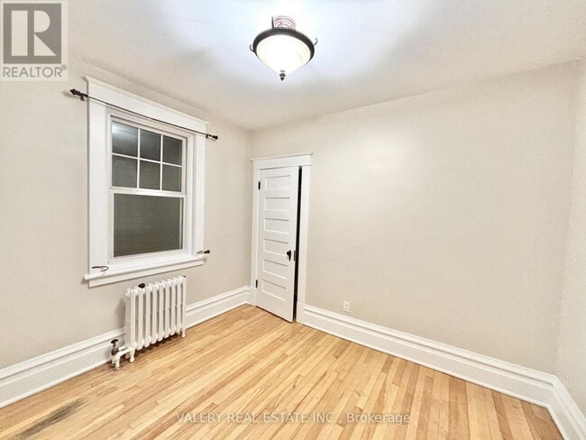 Building Photo - 81 Heney St