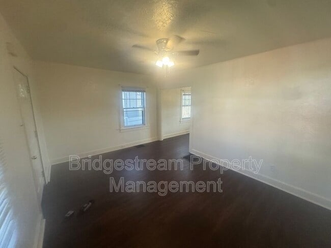 Building Photo - 20 N Trenton St