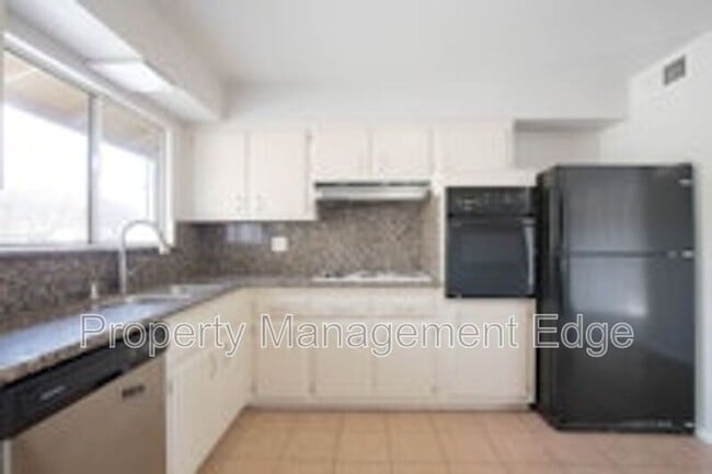 Building Photo - 26160 Falsterbor Dr