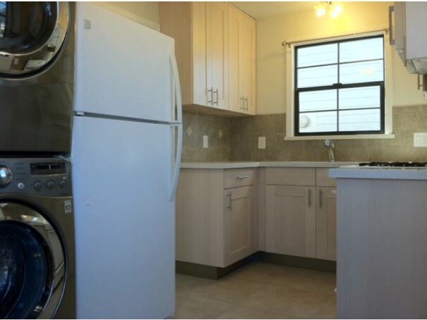 Foto del edificio - 1432 Russell St