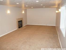 Building Photo - 9044 Granada Hills Dr