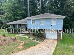 Building Photo - 2733 Shelley Ln