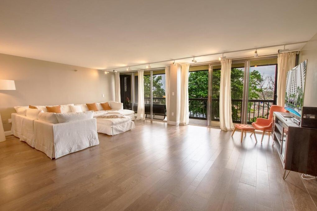 Foto principal - 2450 Presidential Way