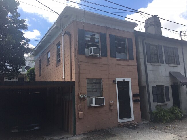 Foto del edificio - CHARLTON E 216.5