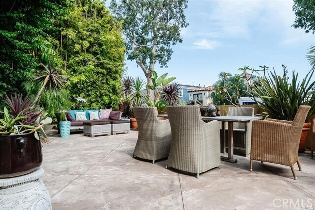 Building Photo - 621 31st St