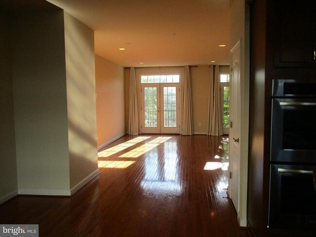 Building Photo - 2144 Little Sorrel Way