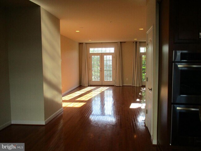 Foto del edificio - 2144 Little Sorrel Way