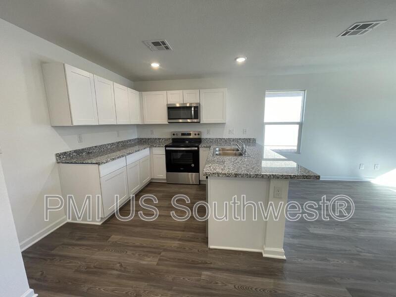 Building Photo - 2473 Pesuna Dr