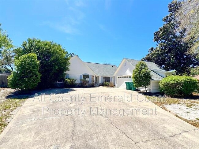 Foto del edificio - 710 Swan Ln
