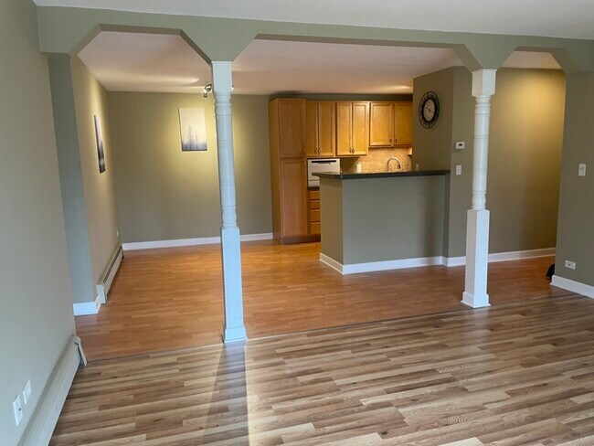 kitchen, dining room - 16W481 Lake Dr